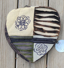 Load image into Gallery viewer, Collapsible Backpack / Satchel